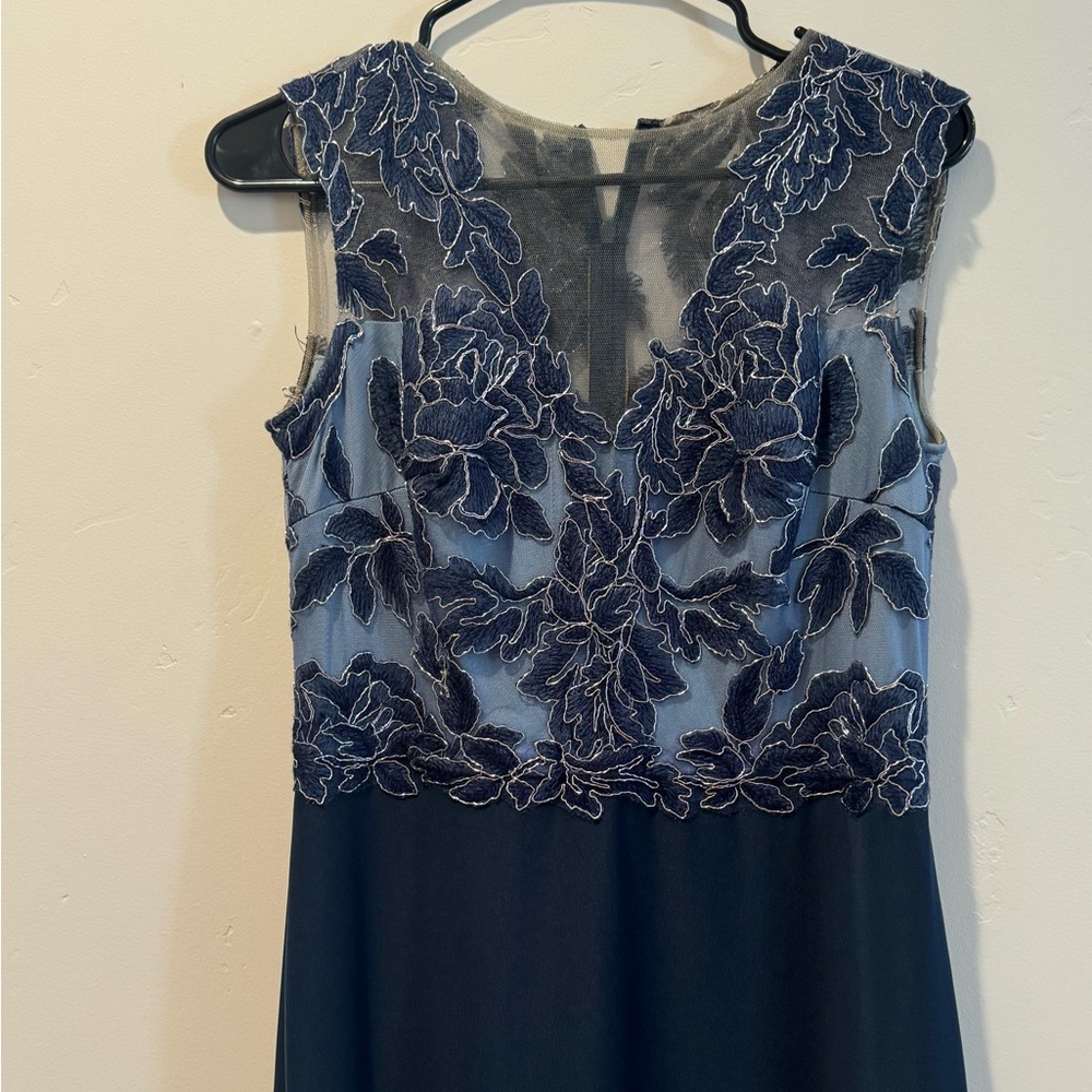 Tadashi Shojii designer dress in Navy long metallic brocade floral dress petite